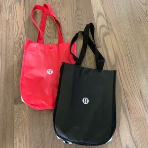 Lululemon tote bags (set of 2)